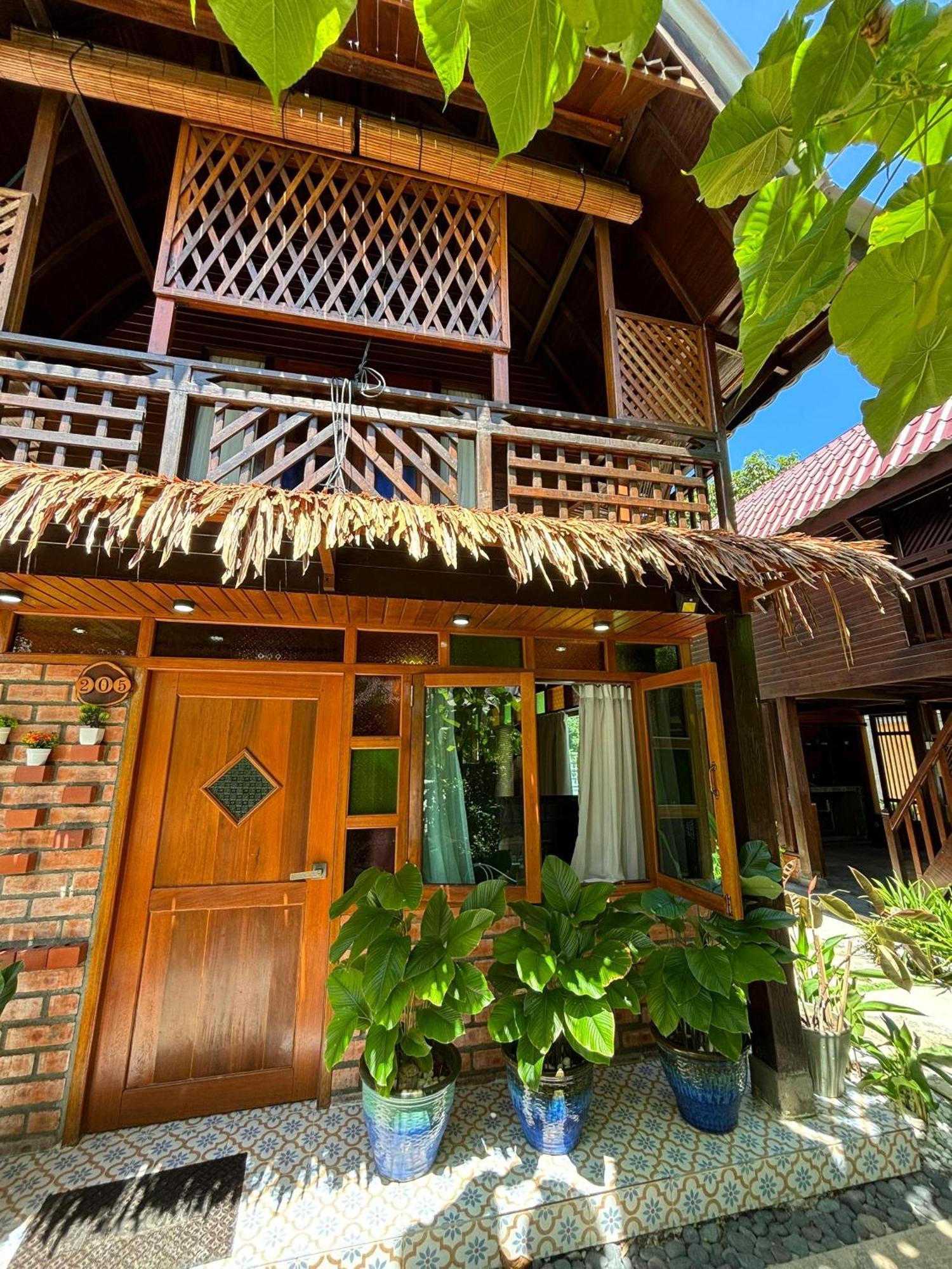 Golden Chenang Village Pantai Cenang  Buitenkant foto